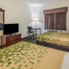 Business 5 image ECONO LODGE WEATHERFORD Hotel in Weatherford TX