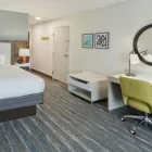 Business 28 image HAMPTON INN & SUITES PHENIX CITY- COLUMBUS AREA in Phenix City AL
