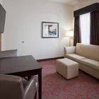 Business 30 image HOLIDAY INN EXPRESS & SUITES BLOOMINGTON - MPLS ARPT AREA W, AN IHG HOTEL Business Meeting Locations in Bloomington MN