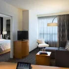 Business 24 image RENAISSANCE CHICAGO O'HARE SUITES HOTEL Wedding Venues in Chicago IL