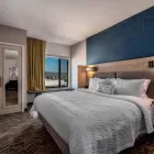 Business 12 image SPRINGHILL SUITES BY MARRIOTT OAKLAND AIRPORT Marriott Hotels & Resorts in Oakland CA