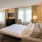 Business 33 image THE RAPHAEL HOTEL, AUTOGRAPH COLLECTION in Kansas City MO