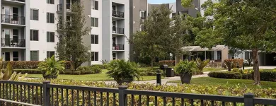 Business 24 image CONGRESS GROVE APARTMENTS in Delray Beach FL