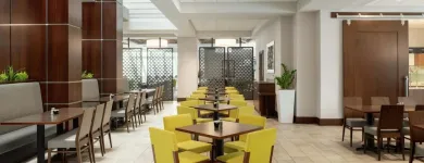 Business 9 image EMBASSY SUITES BY HILTON INDIANAPOLIS DOWNTOWN in Indianapolis IN