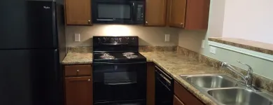 Business 2 image GRANDE RESERVE AT GEIST Student Housing Center in Indianapolis IN