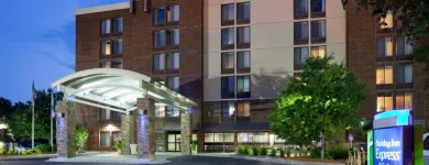 Business 31 image HOLIDAY INN EXPRESS & SUITES BLOOMINGTON - MPLS ARPT AREA W, AN IHG HOTEL Business Meeting Locations in Bloomington MN