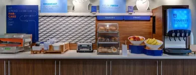 Business 9 image HOLIDAY INN EXPRESS & SUITES HOUSTON MEMORIAL - CITY CENTRE, AN IHG HOTEL Business Meeting Locations in Houston TX