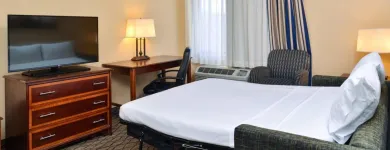 Business 48 image HOLIDAY INN & SUITES CHICAGO-DOWNTOWN, AN IHG HOTEL Wedding Venue in Chicago IL