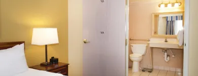 Business 56 image HOLIDAY INN & SUITES CHICAGO-DOWNTOWN, AN IHG HOTEL Wedding Venue in Chicago IL