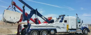 Business 2 image J & E TRUCK SERVICE & REPAIR Towing in Stockton CA