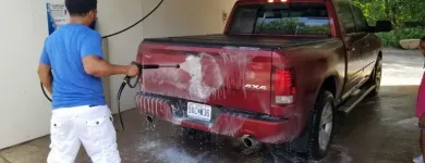 Business 5 image PAMPER YOUR POOCH SELF SERVICE PET & CARWASH in Saint Louis MO