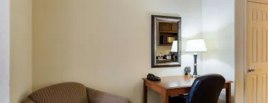 Business 8 image QUALITY SUITES Hotels in Huntsville TX
