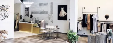Business 4 image QUEEN ANNA HOUSE OF FASHION Personal Shoppers in Minneapolis MN