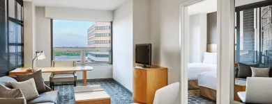 Business 6 image RENAISSANCE CHICAGO O'HARE SUITES HOTEL Wedding Venues in Chicago IL