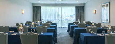 Business 9 image RENAISSANCE CHICAGO O'HARE SUITES HOTEL Wedding Venues in Chicago IL