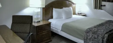 Business 5 image RODEWAY INN & SUITES Rodeway Inn in San Francisco CA