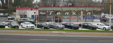 Business 2 image RON TONKIN CHRYSLER JEEP DODGE RAM FIAT Used Car Dealers in Milwaukie OR