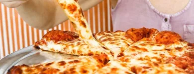 Business 5 image ROUND TABLE PIZZA Pizza Restaurant in Portland OR