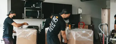 Business 2 image ROYAL MOVING & STORAGE HOLLYWOOD Movers in Los Angeles CA