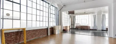 Business 8 image SF PHOTO SPACE Sf Professional Photography Studio in San Francisco CA