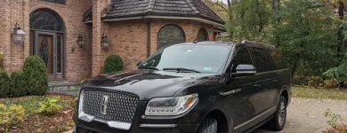 Business 2 image SKYLINE CHICAGO LIMO Limousine Service in Chicago IL