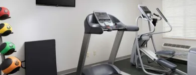 Business 15 image WOODSPRING SUITES LOUISVILLE AIRPORT in Louisville KY