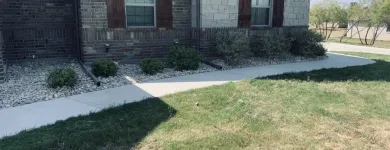 Business 29 image YARD SHARKS Mulch Installation in Weatherford TX