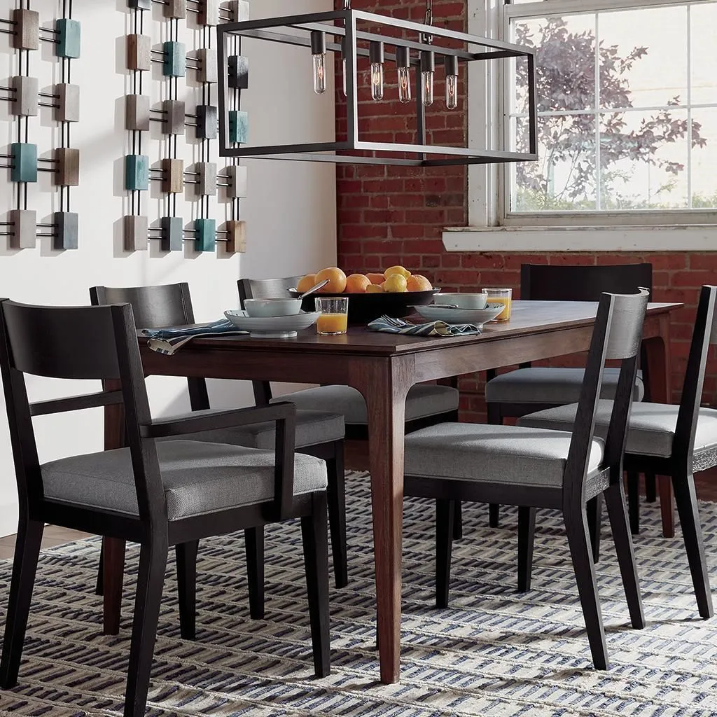 Business 4 image ETHAN ALLEN