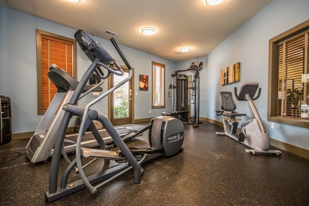 Business 4 image ARNADA POINTE APARTMENT HOMES