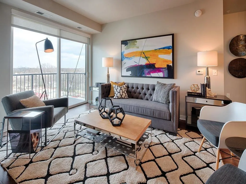 Business 4 image ONYX EDINA APARTMENTS