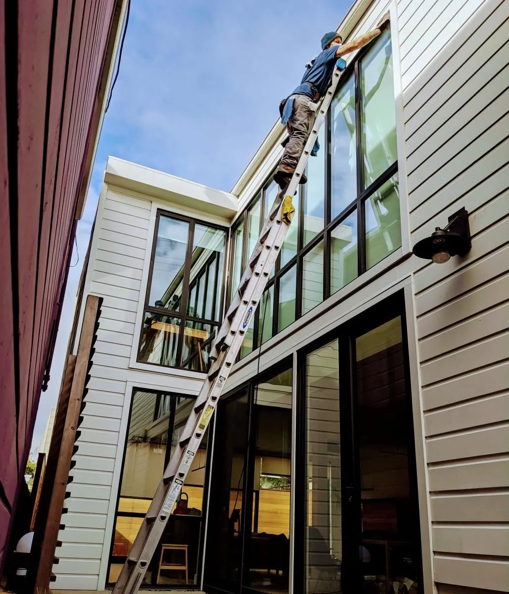 Business 16 image EAGLE WINDOW CLEANING