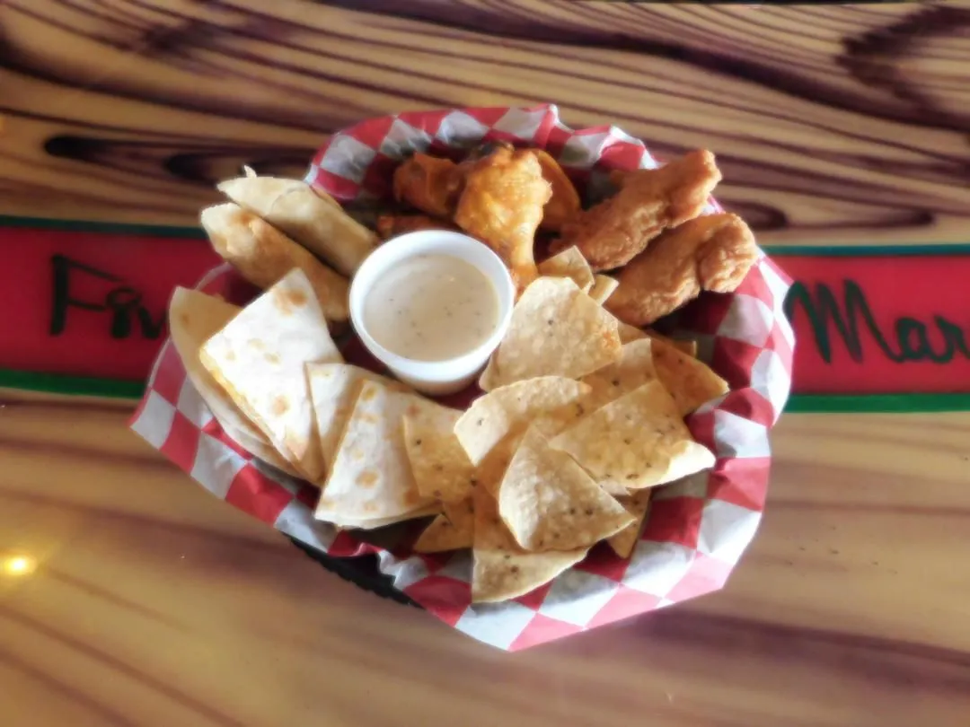 Business 44 image CHUY'S MESQUITE BROILER - MARANA