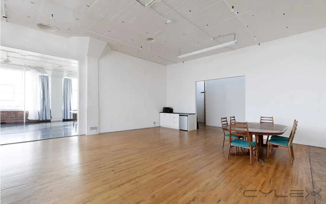 Business 10 image SF PHOTO SPACE