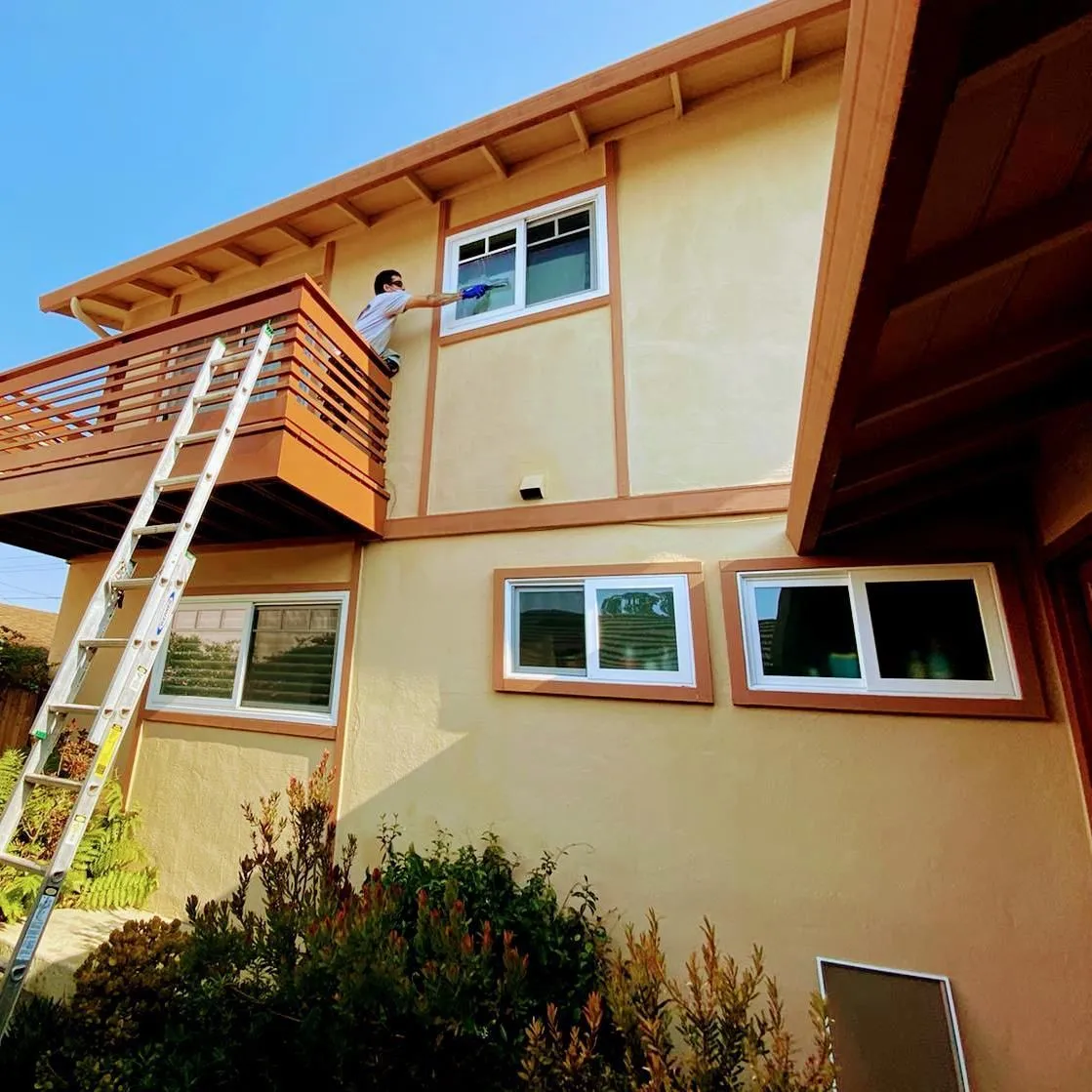 Business 8 image EAGLE WINDOW CLEANING