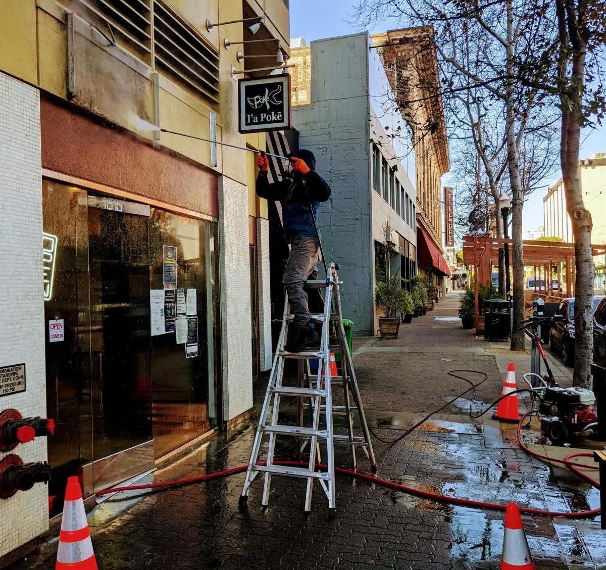 Business 88 image EAGLE WINDOW CLEANING
