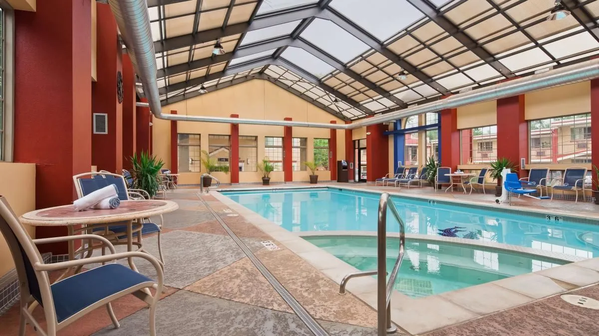 Business 5 image BEST WESTERN UNIVERSITY INN