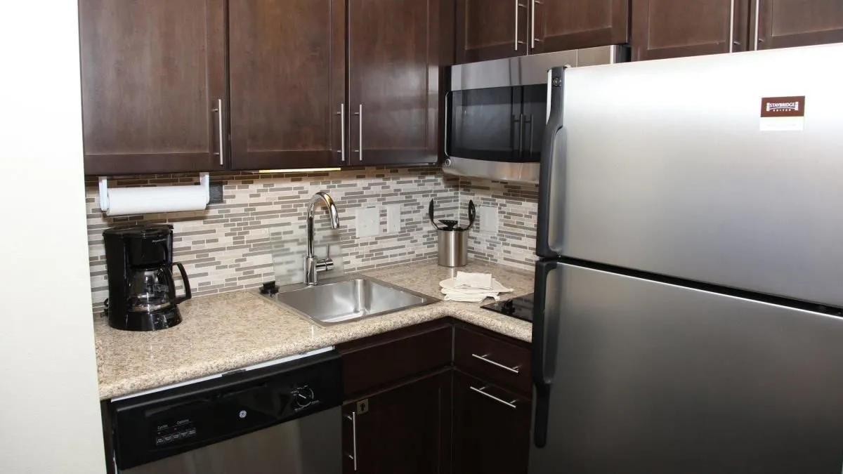 Business 7 image STAYBRIDGE SUITES LINCOLN NORTHEAST, AN IHG HOTEL