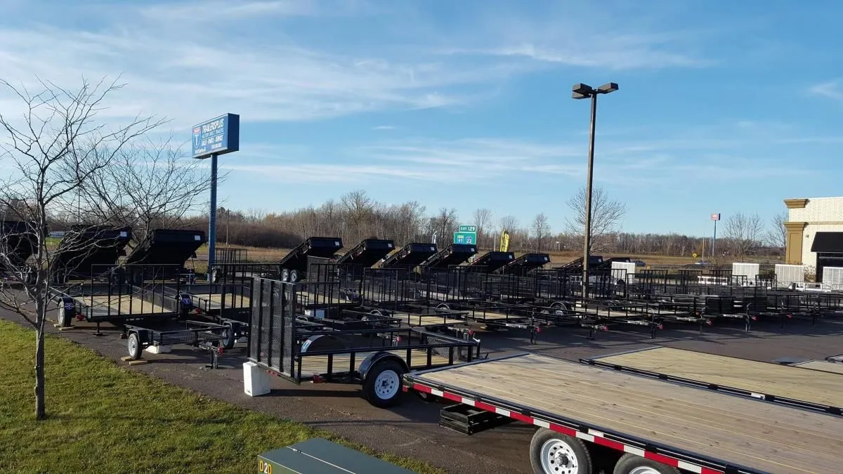 Business 4 image TRAILERSPLUS