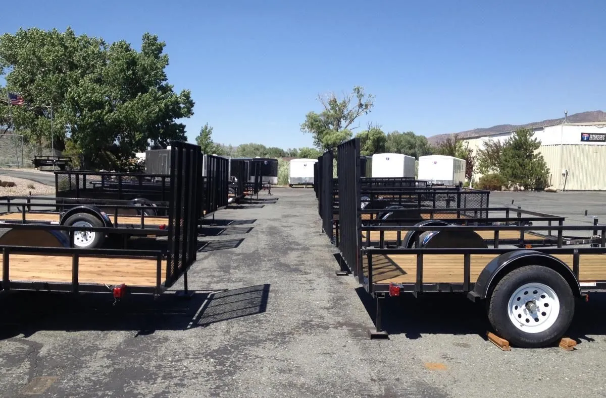 Business 2 image TRAILERSPLUS