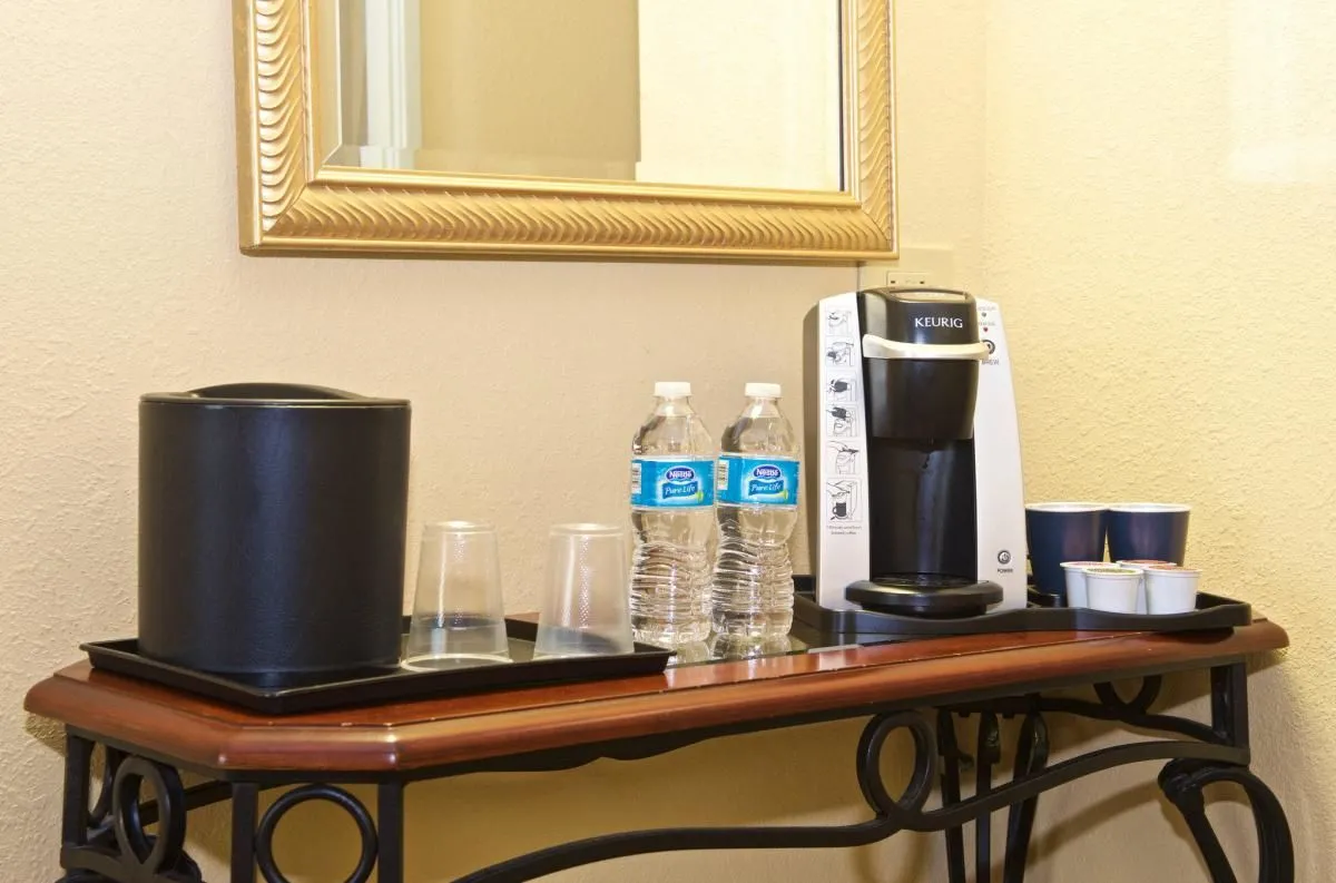 Business 73 image HOLIDAY INN & SUITES CHICAGO-DOWNTOWN, AN IHG HOTEL