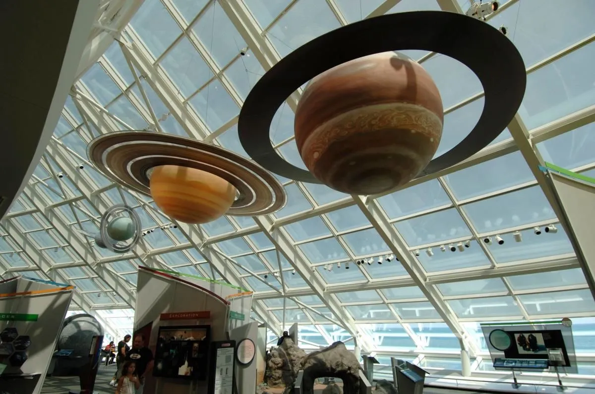 Business 10 image HOLIDAY INN & SUITES CHICAGO-DOWNTOWN, AN IHG HOTEL