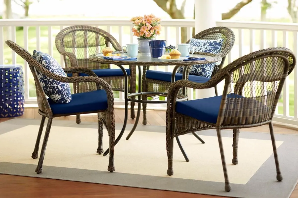 Business 11 image LOWE'S HOME IMPROVEMENT