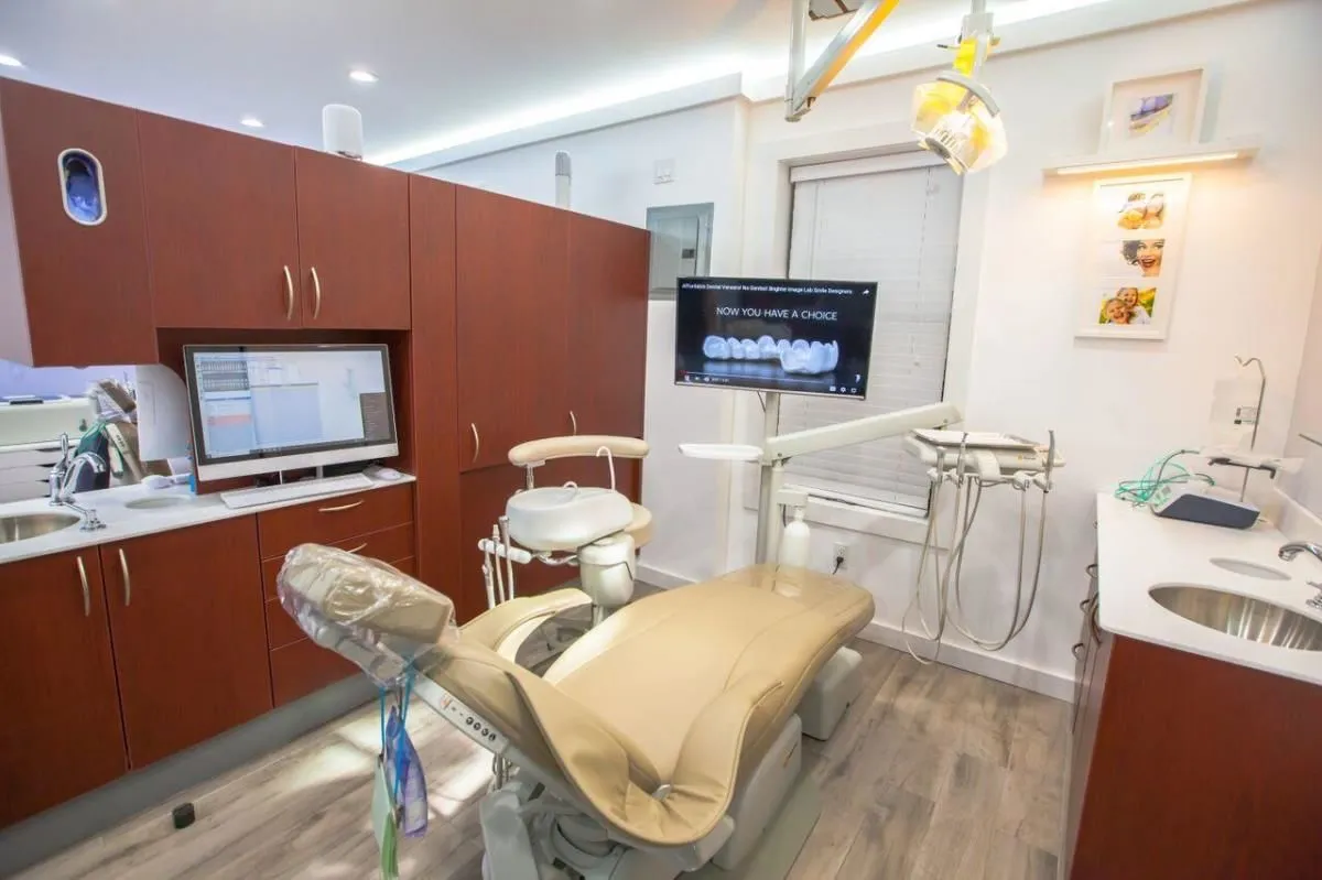 Business 3 image SMILE DESIGN CENTER OF BROOKLYN