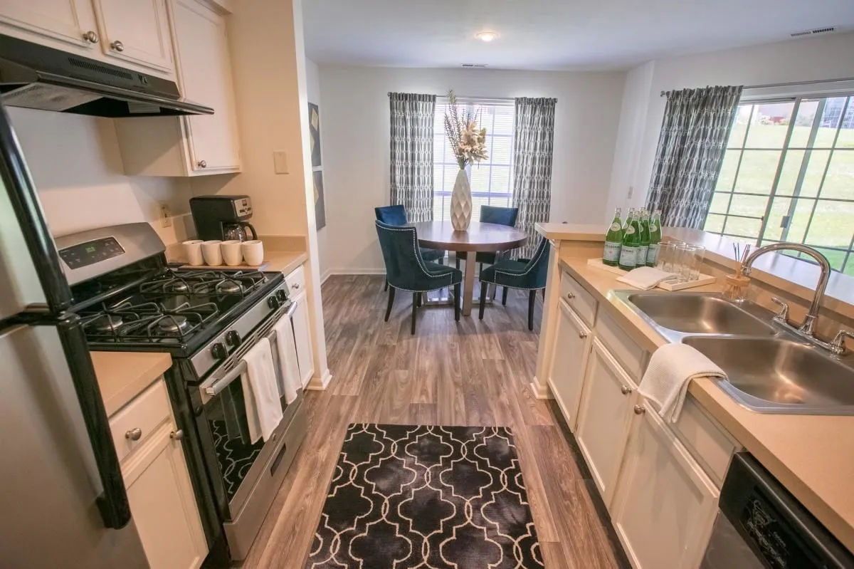 Business 2 image THE RESIDENCE AT CHRISTOPHER WREN APARTMENTS