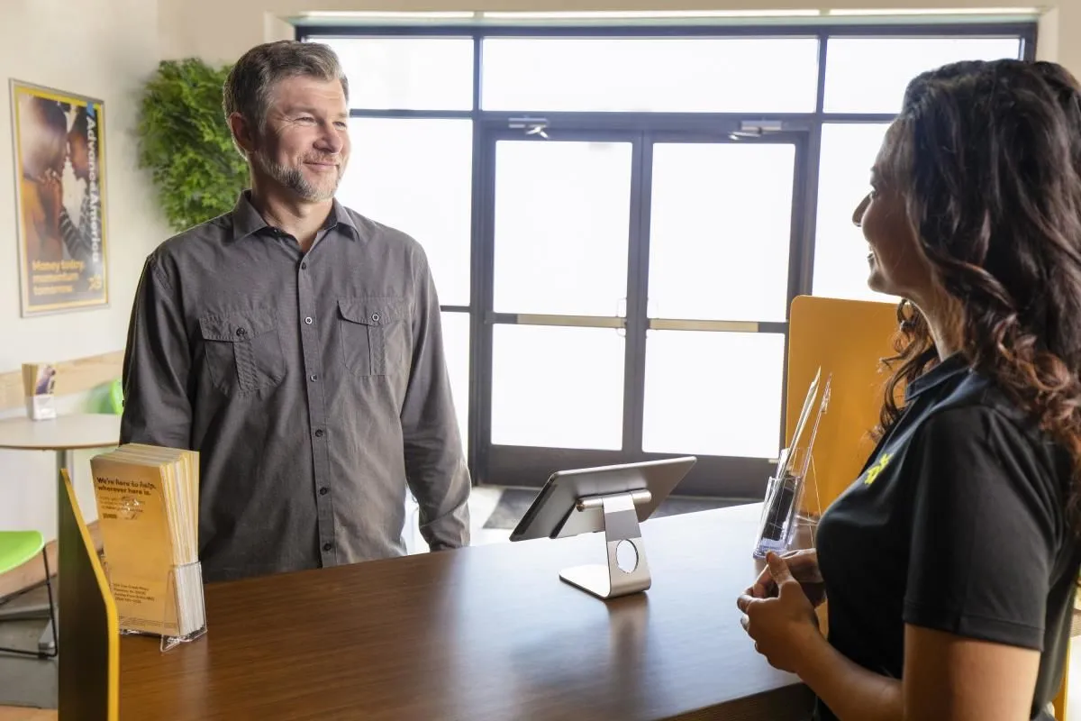 Business 2 image ADVANCE AMERICA