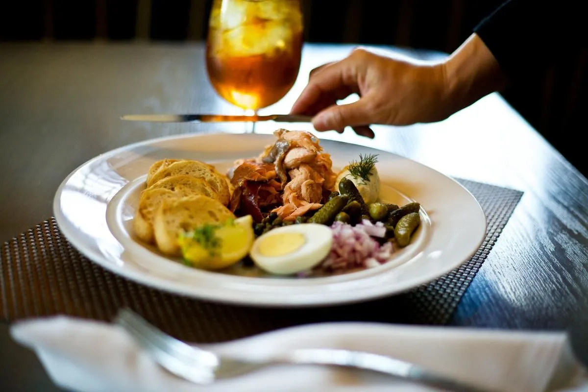 Business 2 image CAFÉ CUVÉE (FORMERLY VICEROY GRILLE)