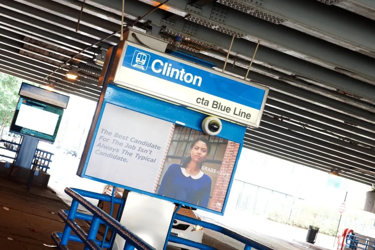 Business 5 image HOLIDAY INN & SUITES CHICAGO-DOWNTOWN, AN IHG HOTEL