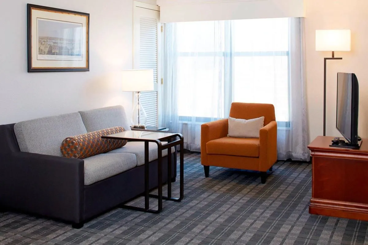 Business 6 image RESIDENCE INN BY MARRIOTT MINNEAPOLIS DOWNTOWN AT THE DEPOT