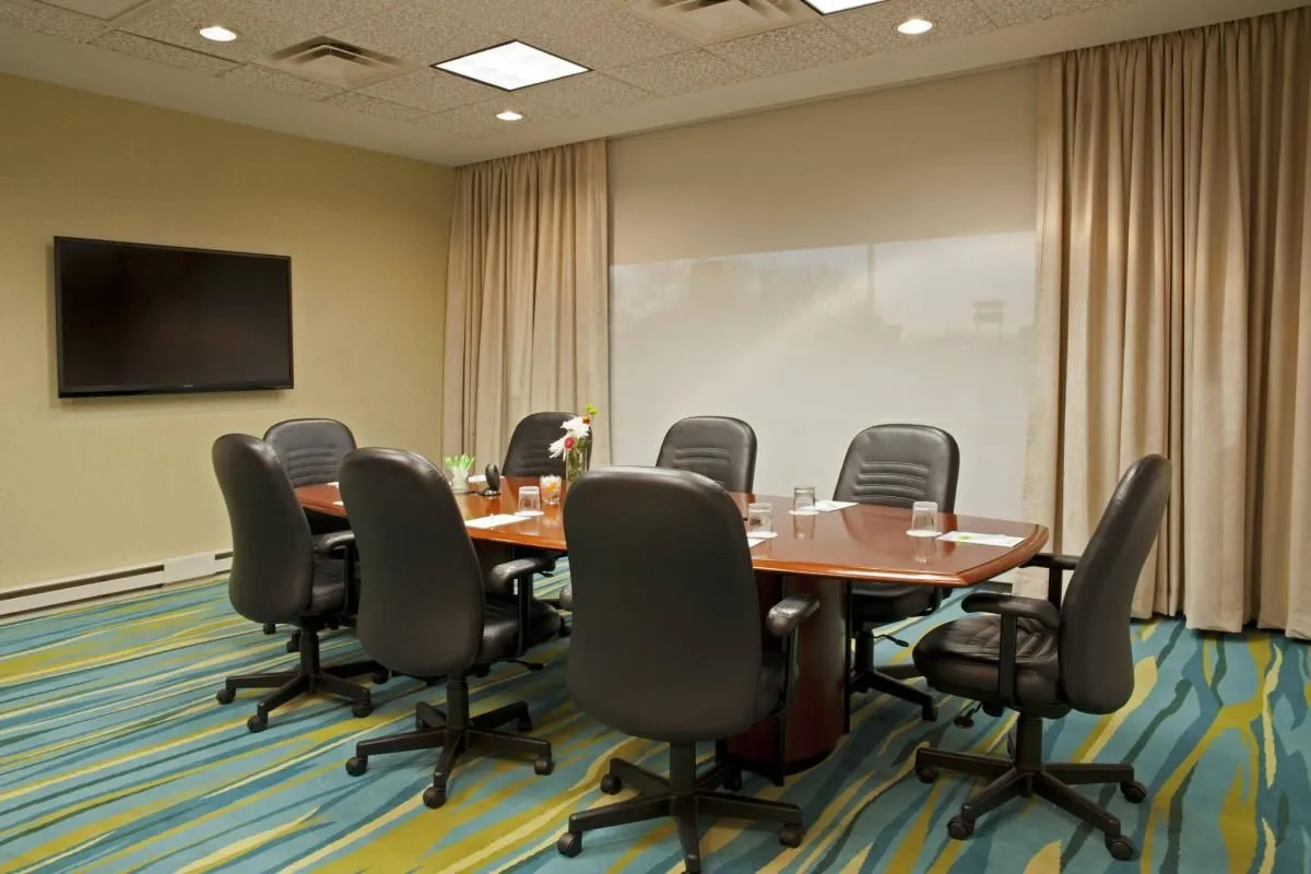 Business 41 image SPRINGHILL SUITES BY MARRIOTT CHICAGO O'HARE