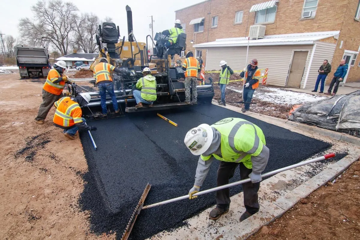 Business 2 image STAKER PARSON MATERIALS & CONSTRUCTION, A CRH COMPANY